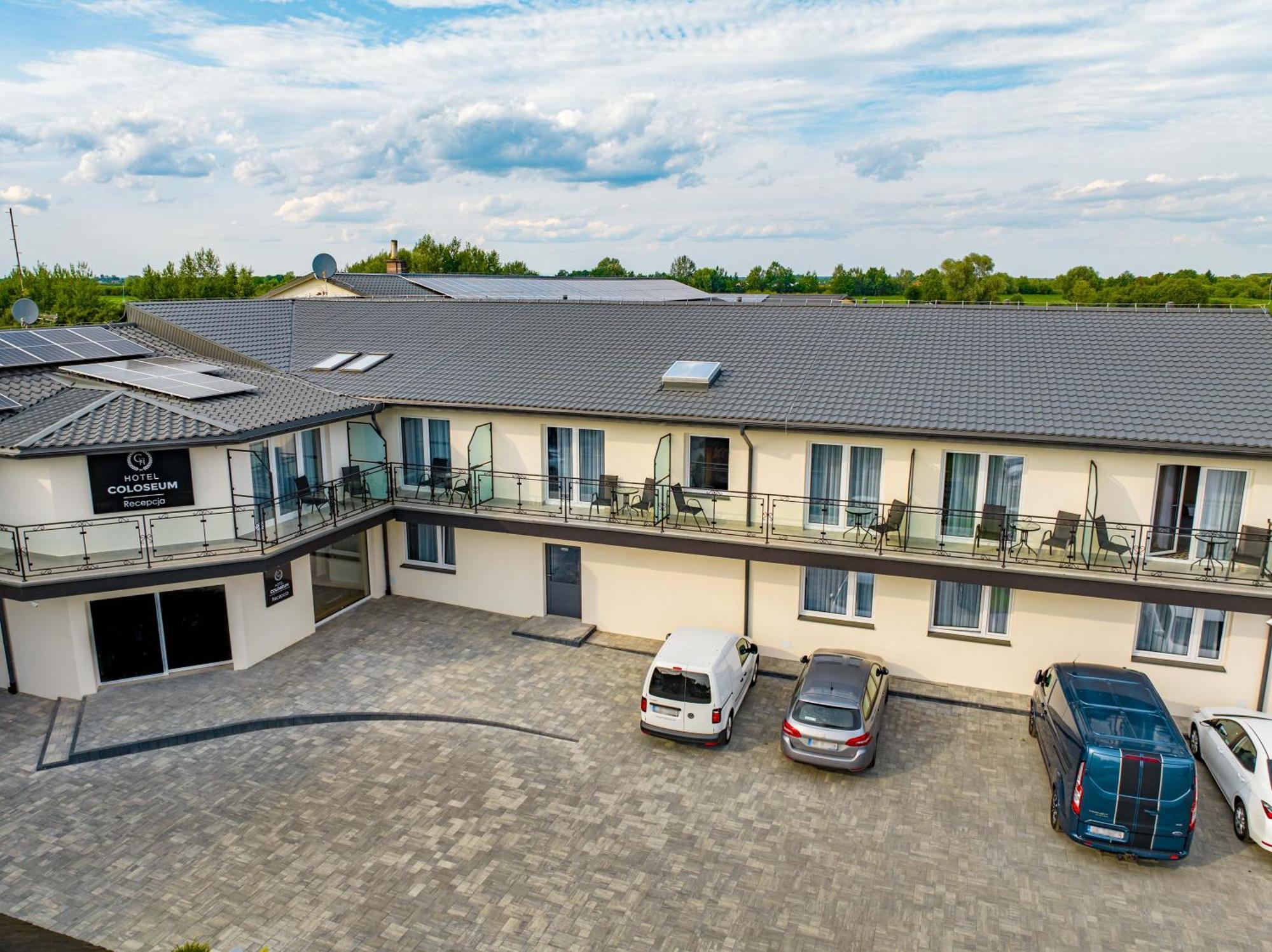 Hotel Coloseum Jarosław Екстериор снимка